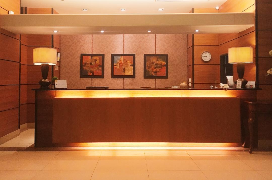 Iloilo Business Hotel Exterior photo