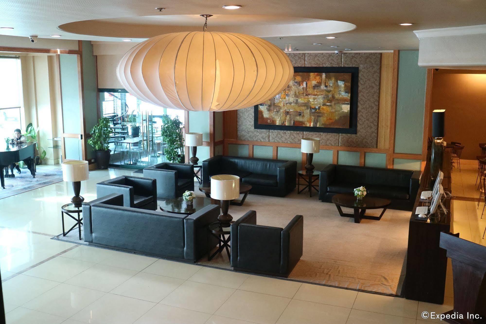 Iloilo Business Hotel Exterior photo